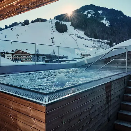 Hasenauer 4 Sterne Superior Hotel Saalbach-Hinterglemm