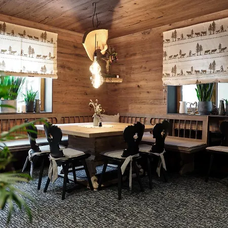 Hasenauer 4 Sterne Superior ホテル 4*