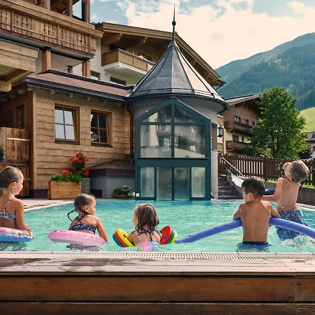 Hasenauer 4 Sterne Superior Saalbach-Hinterglemm