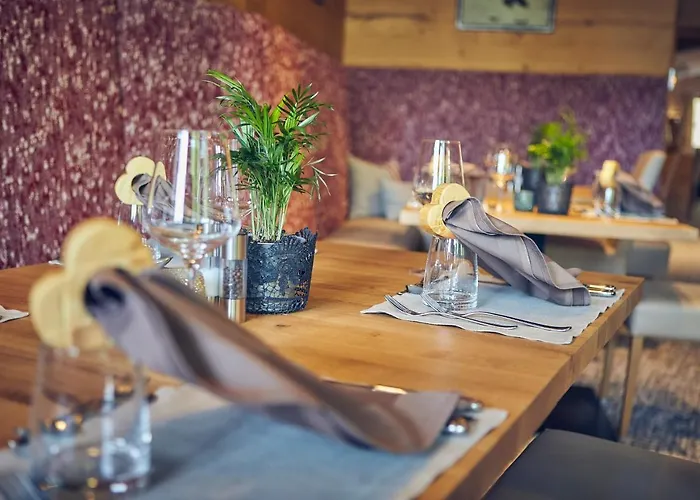 Hasenauer 4 Sterne Superior ザールバッハ・ヒンターグレム