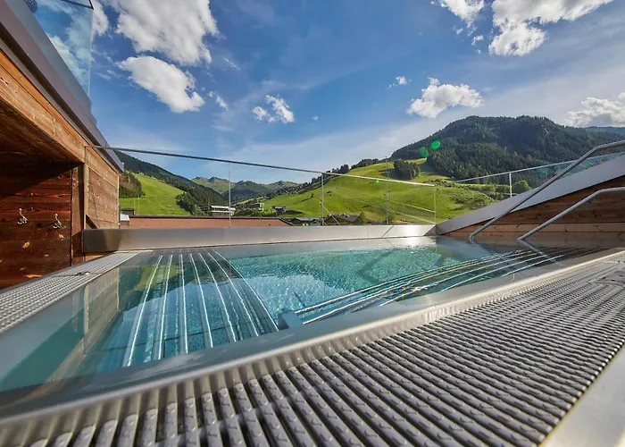 Hasenauer 4 Sterne Superior ホテル ザールバッハ・ヒンターグレム