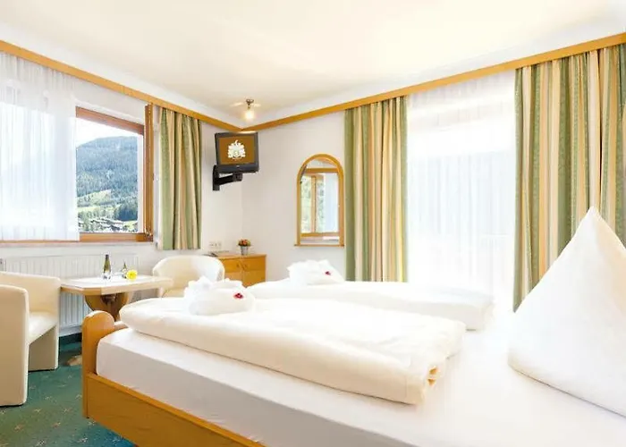 Hasenauer 4 Sterne Superior ホテル